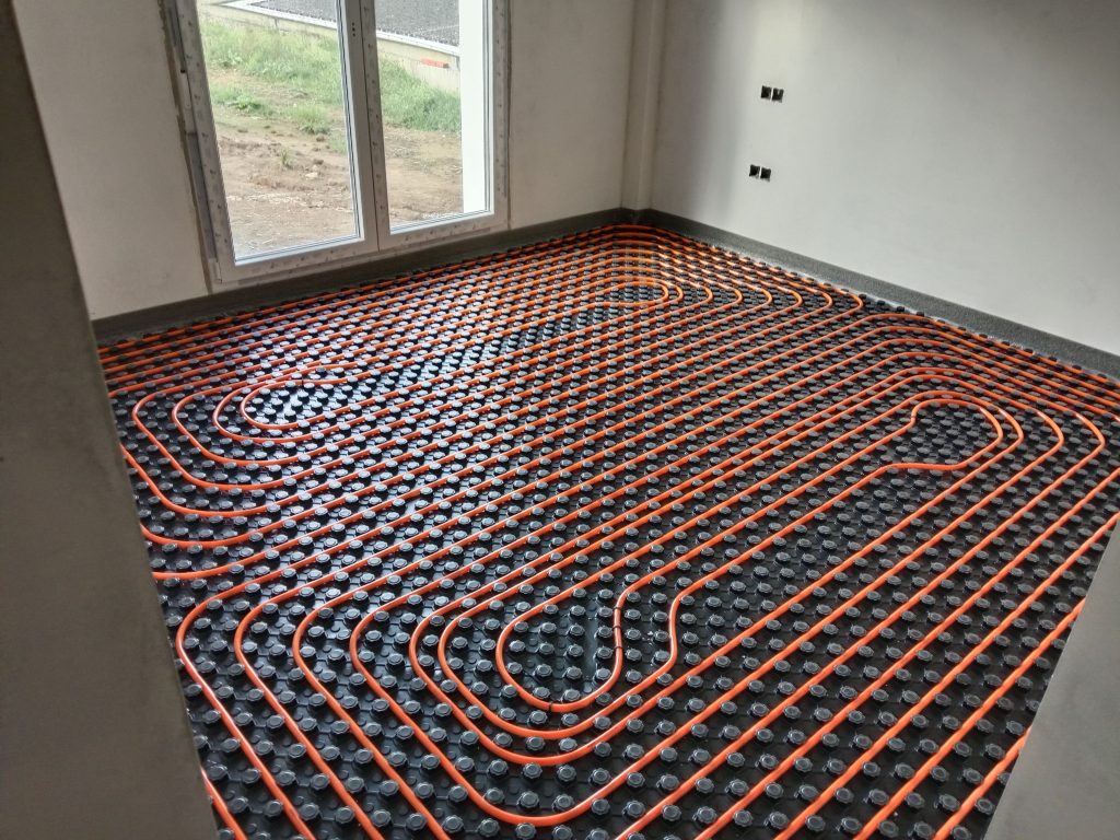 Instalación de suelo radiante en Coruña por Renovacalor